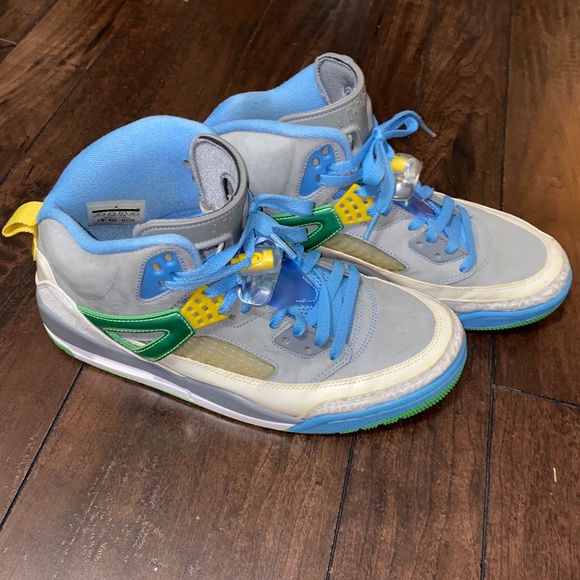 Men’s Jordan’s - Picture 2 of 4